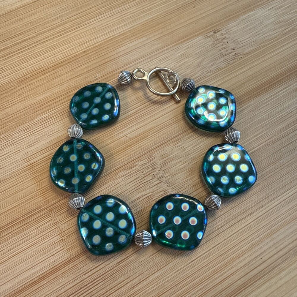 AQUA BEAD BRACELET ART MODERN UNBRANDED